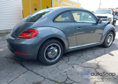 2012 Volkswagen Beetle 2.5L from USA, damaged, VIN 3VWHP7AT8CM628371